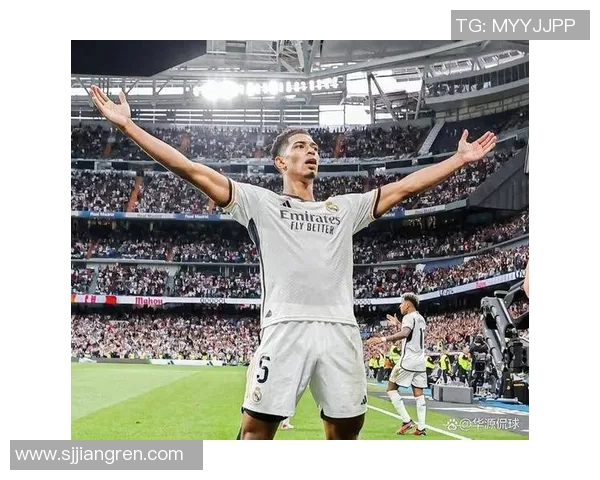 足球球星经典摆姿势盘点：从庆祝动作到场外风采，尽显个人魅力